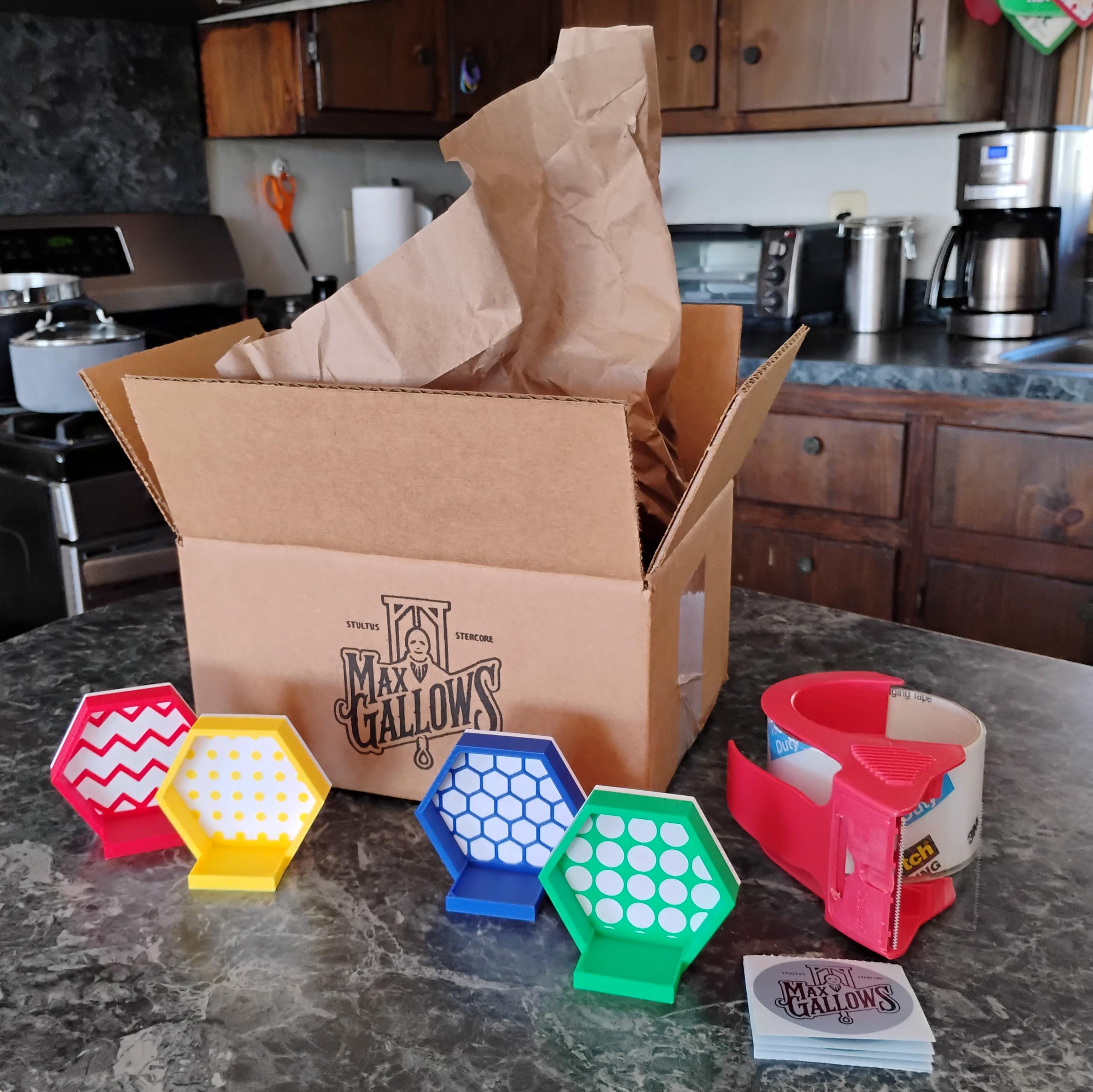 Packaged LEGO® magnetic display set featuring colorful frames ready to ship. Great collector gift or office decoration idea for LEGO® fans.